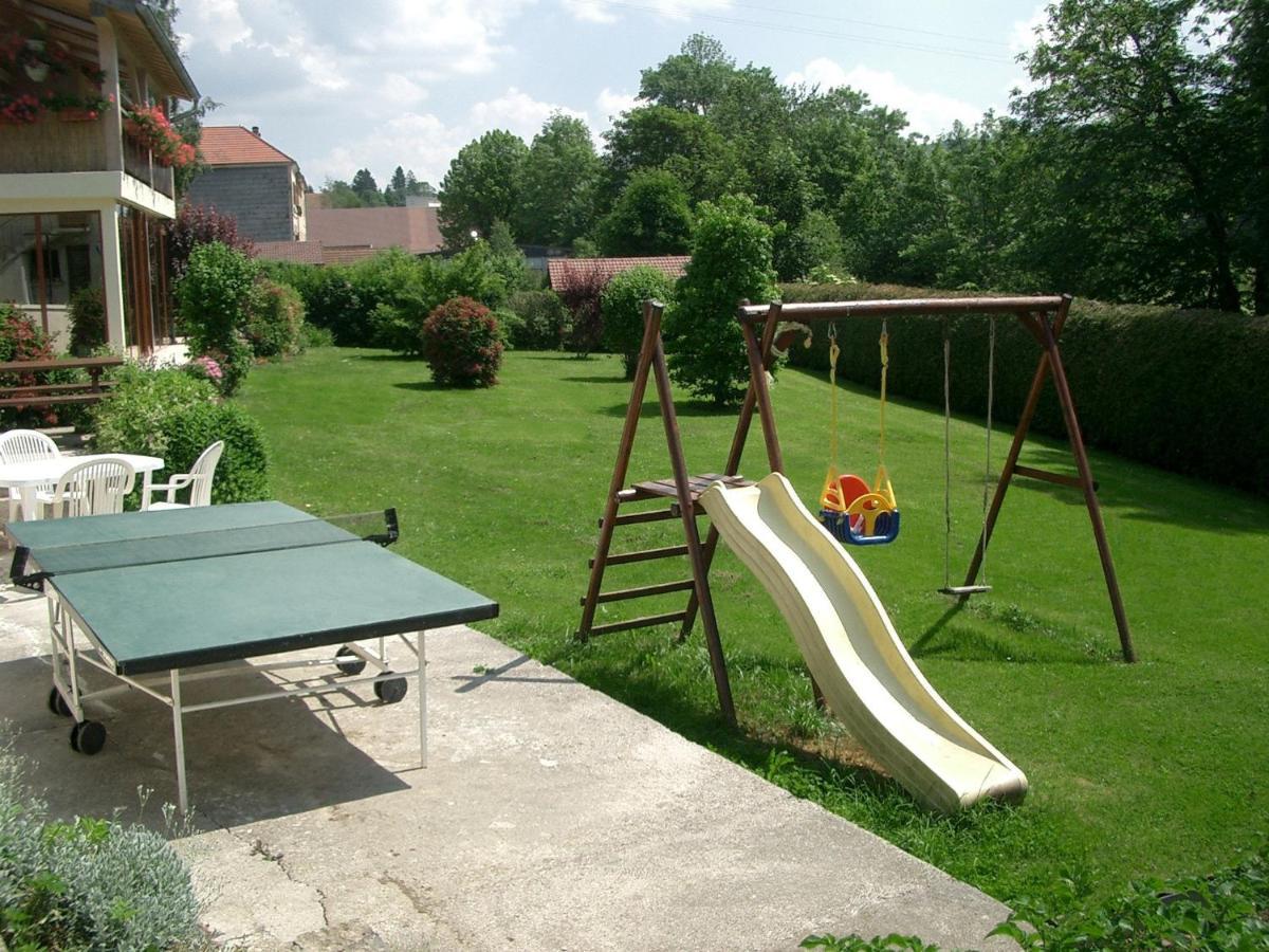 Gîte 829 Montagnes du Jura avec Spa et Sauna classé 3 étoiles Foncine-le-Haut Esterno foto