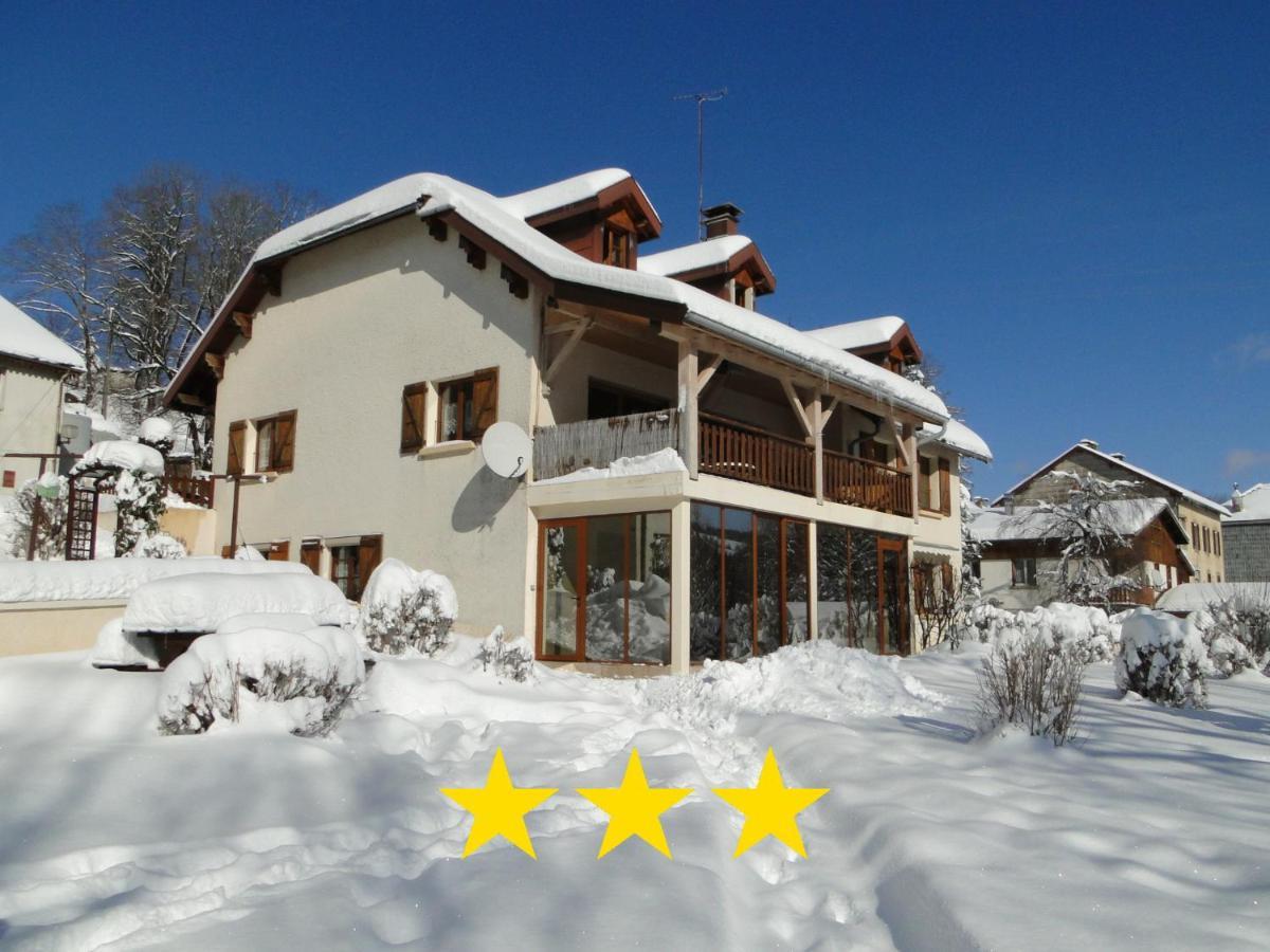 Gîte 829 Montagnes du Jura avec Spa et Sauna classé 3 étoiles Foncine-le-Haut Esterno foto